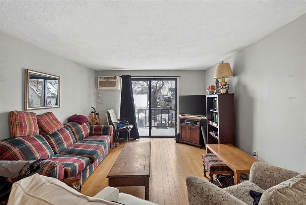 10-16 Stephen St # 5, Lynn MA 01902 photo 9