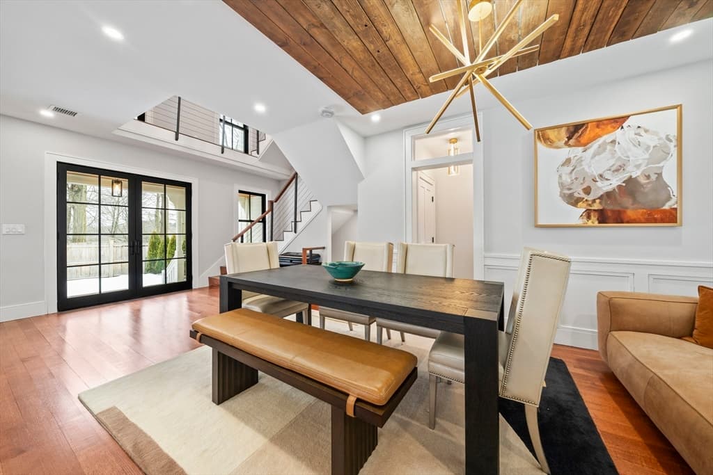 300 Elliot Street # 2, Newton MA 02464