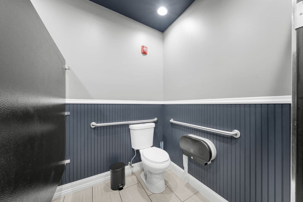 289 Acushnet Ave, New Bedford MA 02740 photo 27