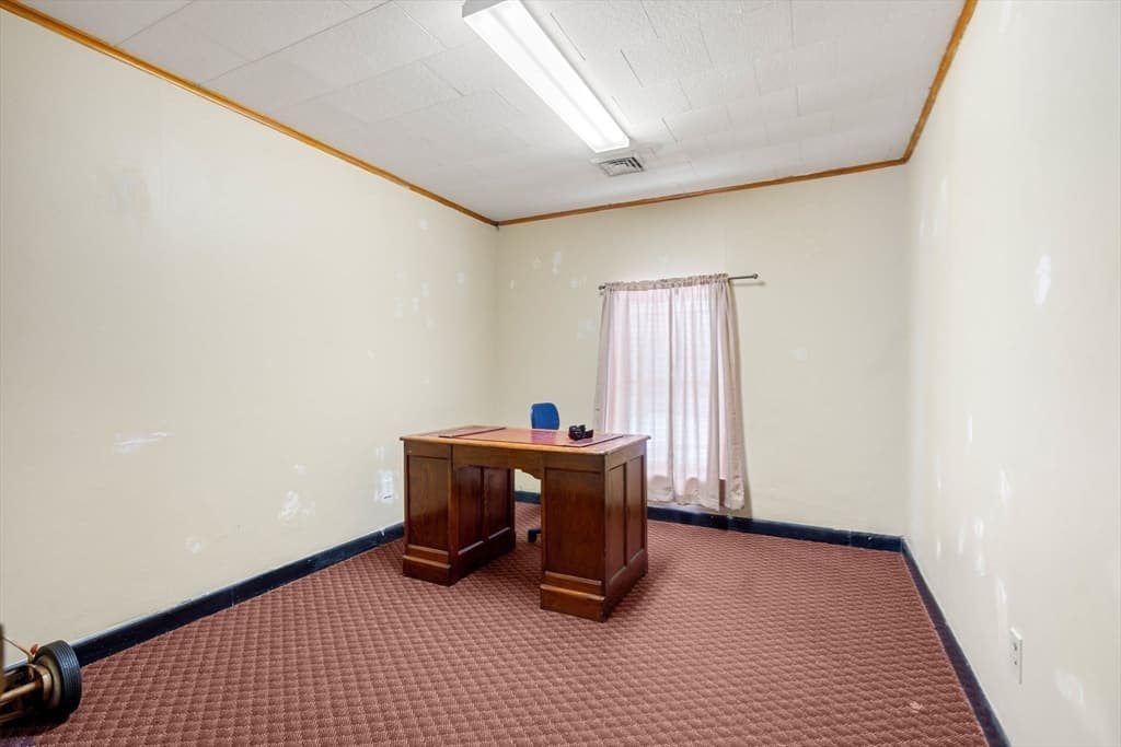 437 Main St, Southbridge MA 01550 photo 22