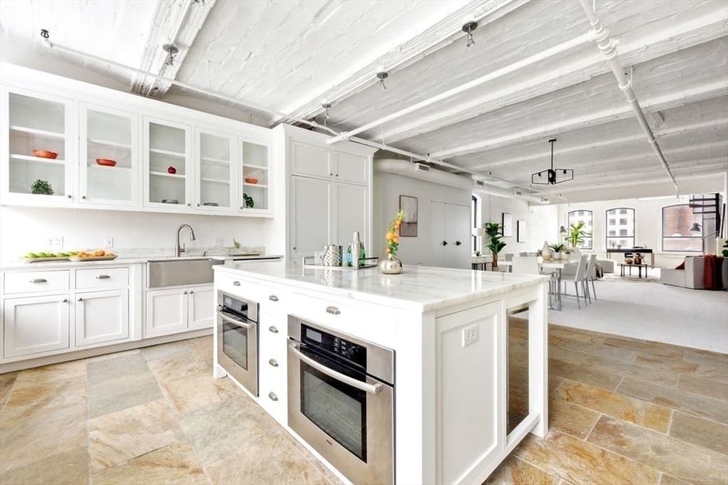 Condominium at 121-123 Beach St # 803, Boston MA 02111, photo 12 of 30