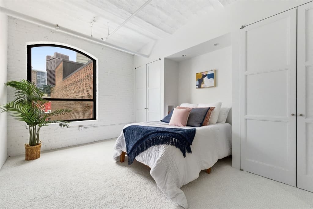 Condominium at 121-123 Beach St # 803, Boston MA 02111, photo 20 of 30