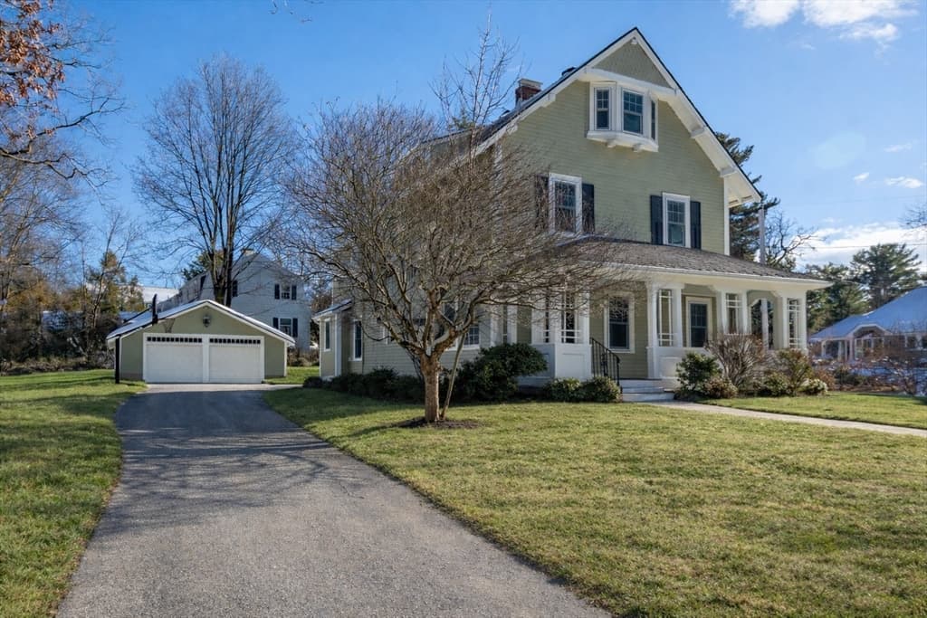 Single Family Residence at 28 Green St, Needham MA 02492, photo 3 of 21