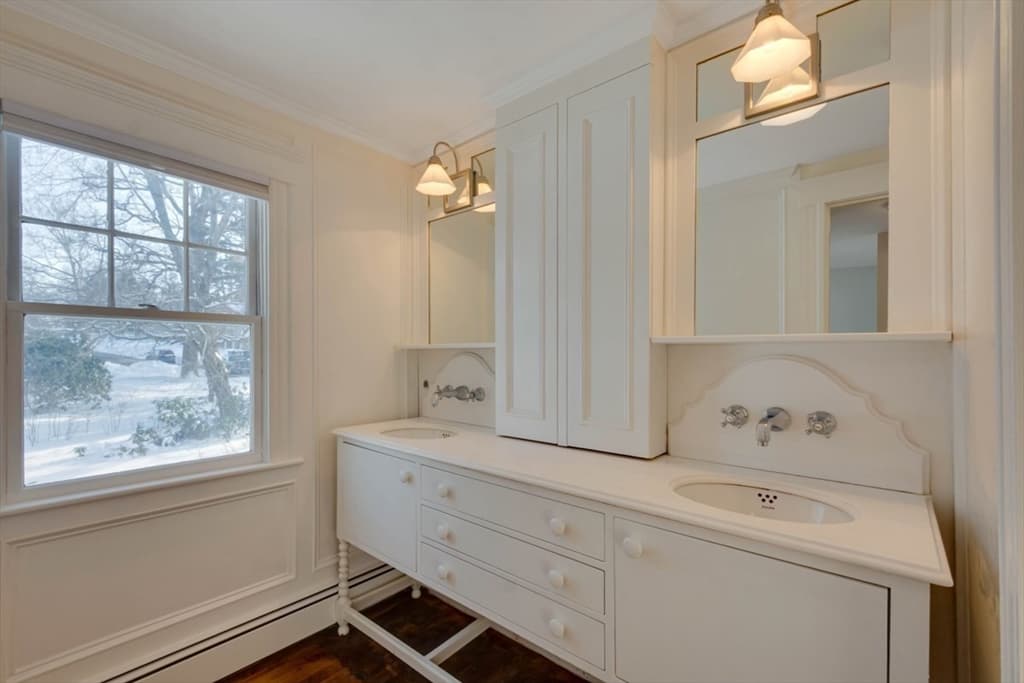 Single Family Residence at 28 Green St, Needham MA 02492, photo 10 of 21