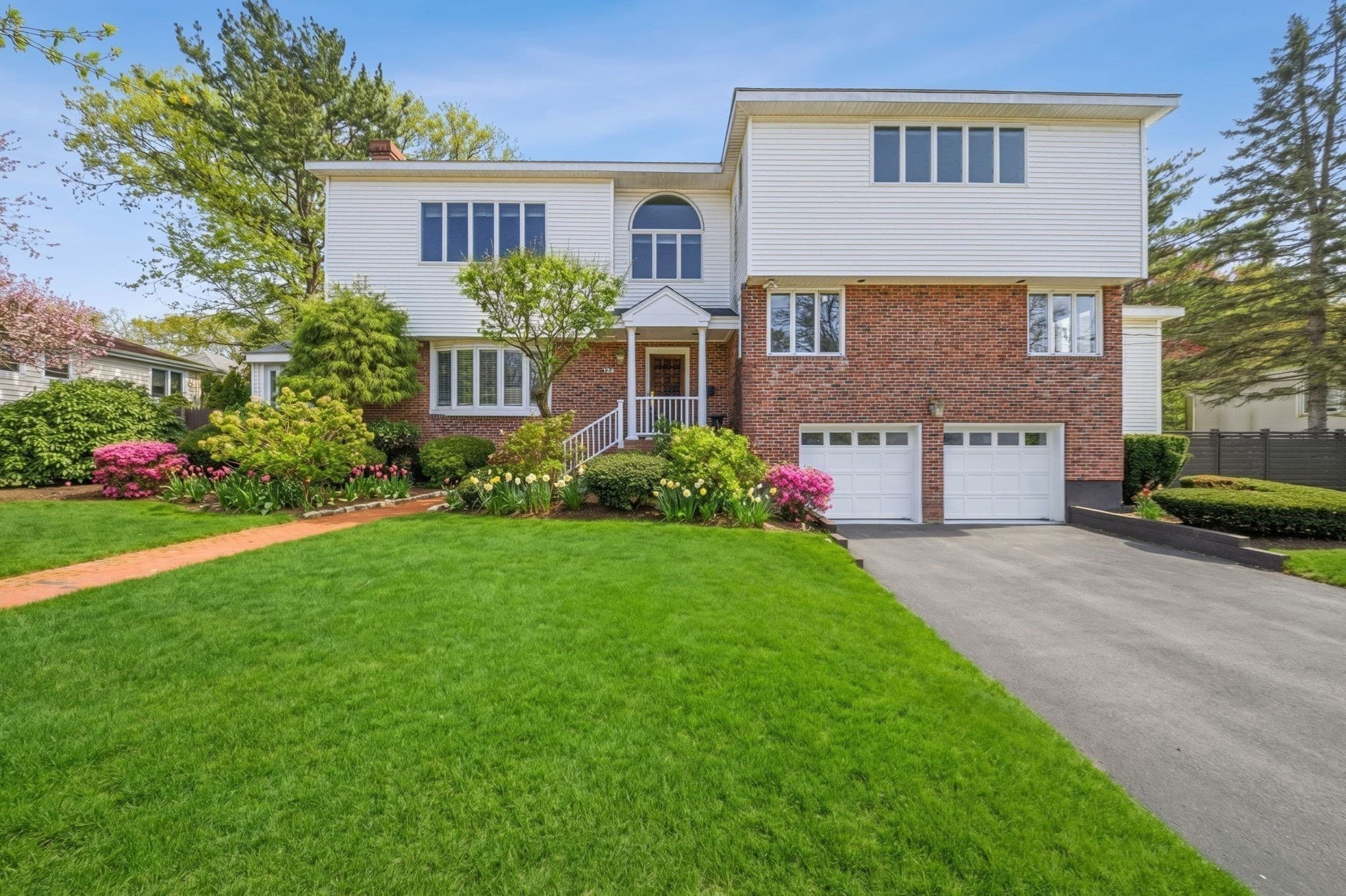 Single Family Residence at 124 Deborah Rd, Newton MA 02459, photo 6 of 39