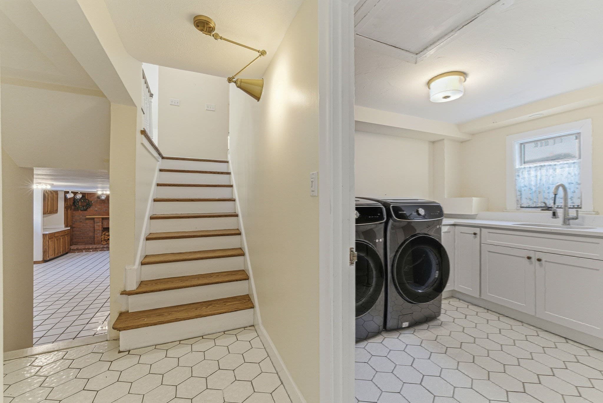 Single Family Residence at 124 Deborah Rd, Newton MA 02459, photo 30 of 39
