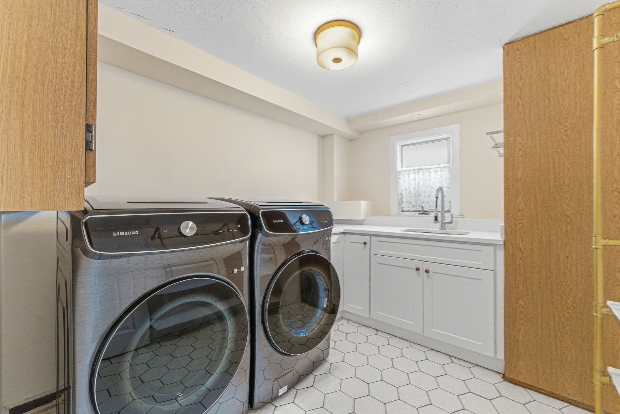 Single Family Residence at 124 Deborah Rd, Newton MA 02459, photo 31 of 39