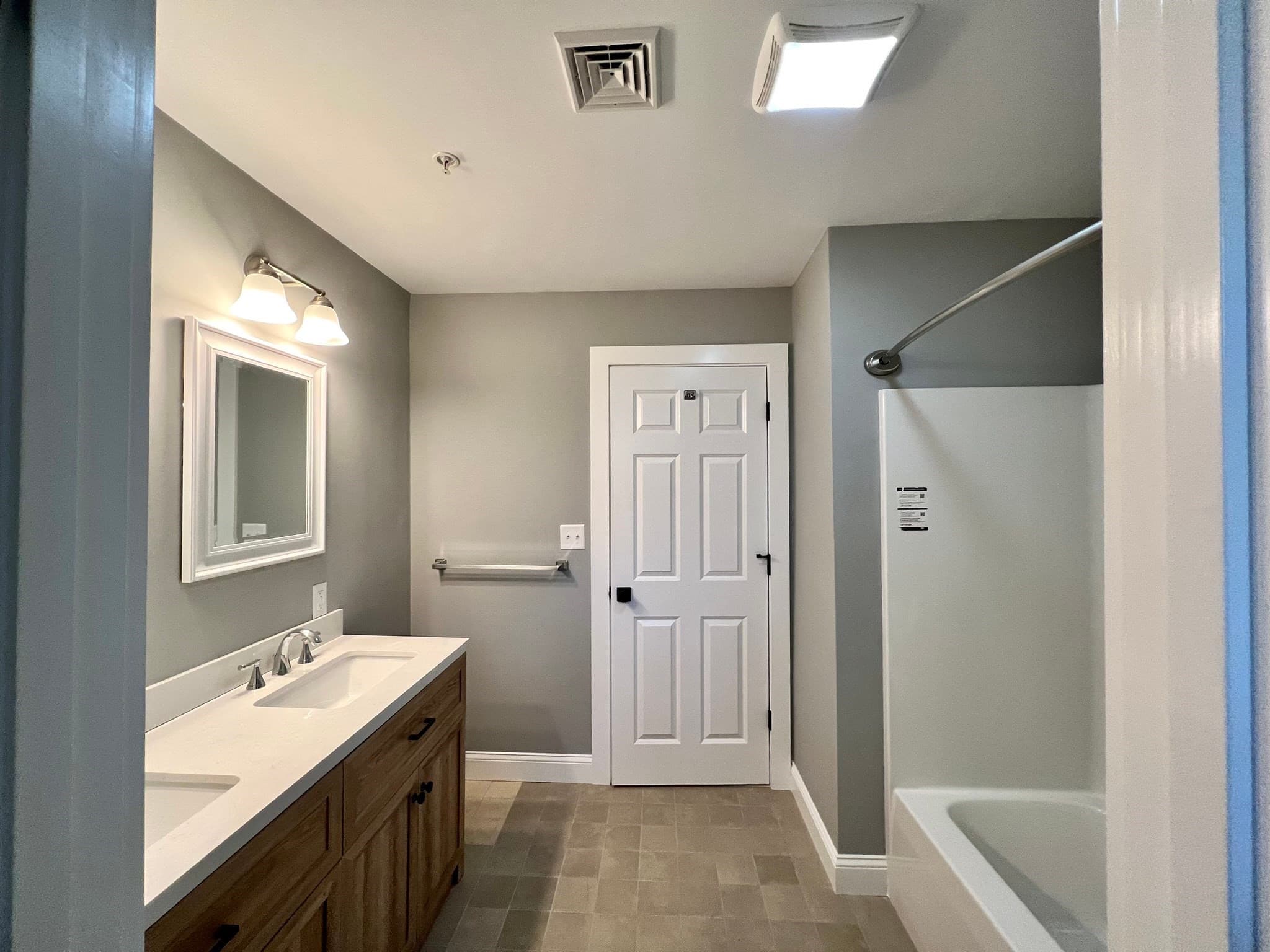 Condominium at 1617 Plymouth St # 3, East Bridgewater MA 02333, East Bridgewater, photo 25 of 28