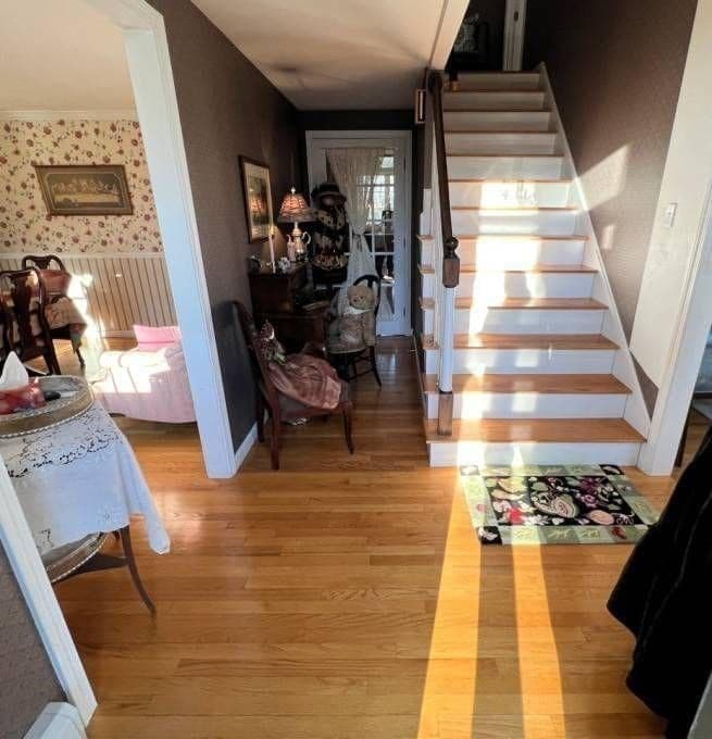Single Family Residence at 30 Katherine Lee Bates Rd, Falmouth MA 02540, photo 4 of 15