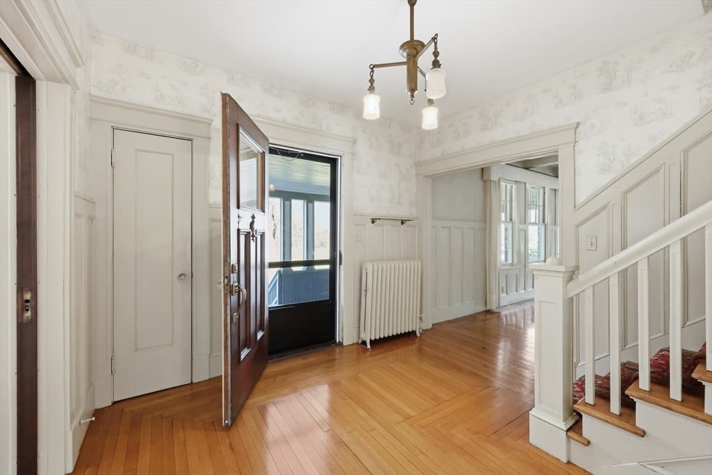 Single Family Residence at 1435 Longmeadow Street, Longmeadow MA 01106, photo 3 of 36