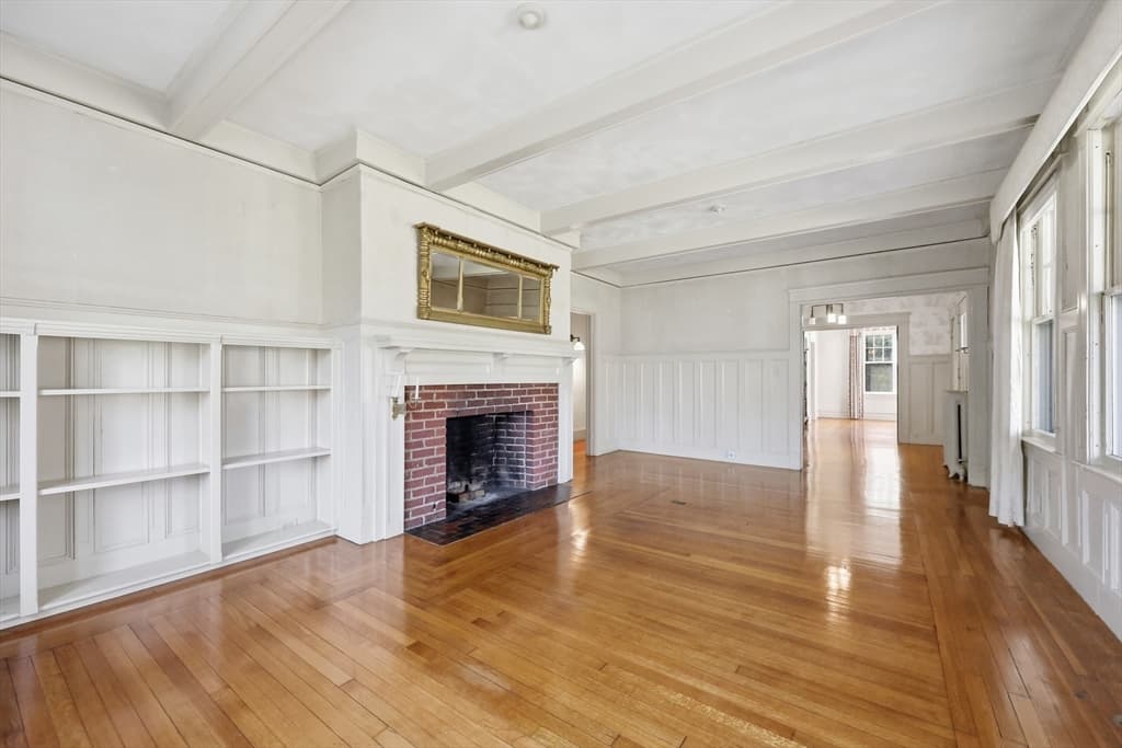 Single Family Residence at 1435 Longmeadow Street, Longmeadow MA 01106, photo 5 of 36