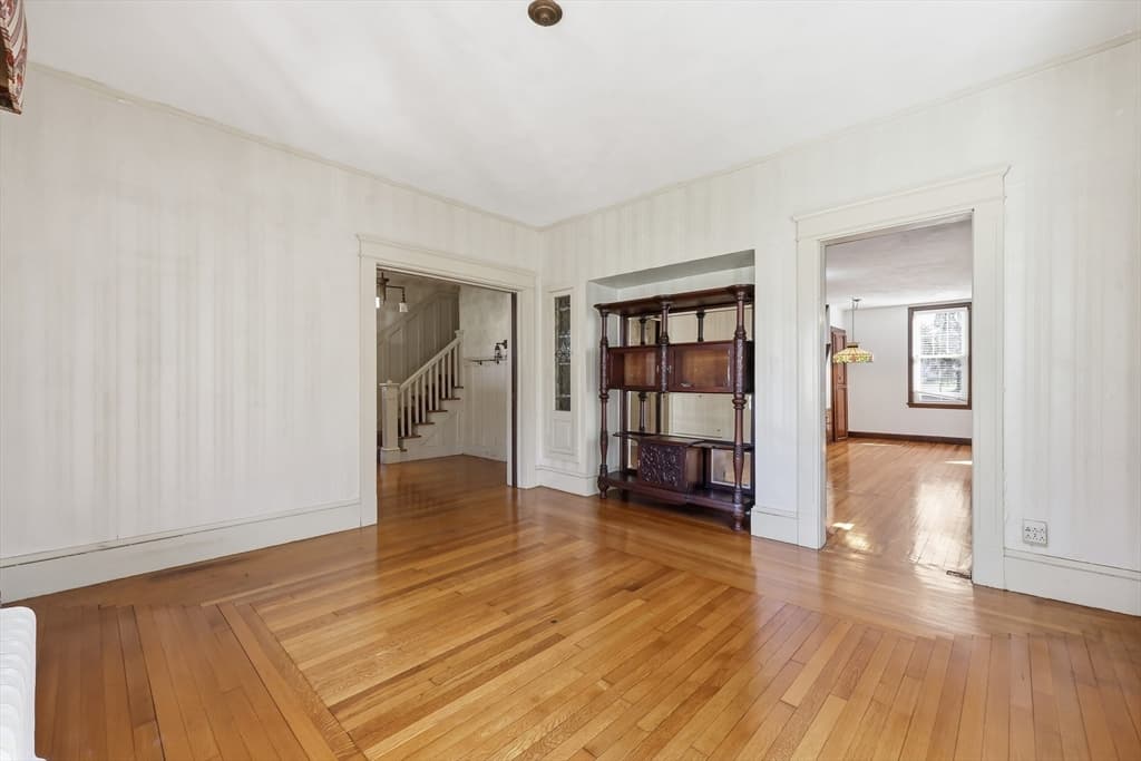 Single Family Residence at 1435 Longmeadow Street, Longmeadow MA 01106, photo 9 of 36