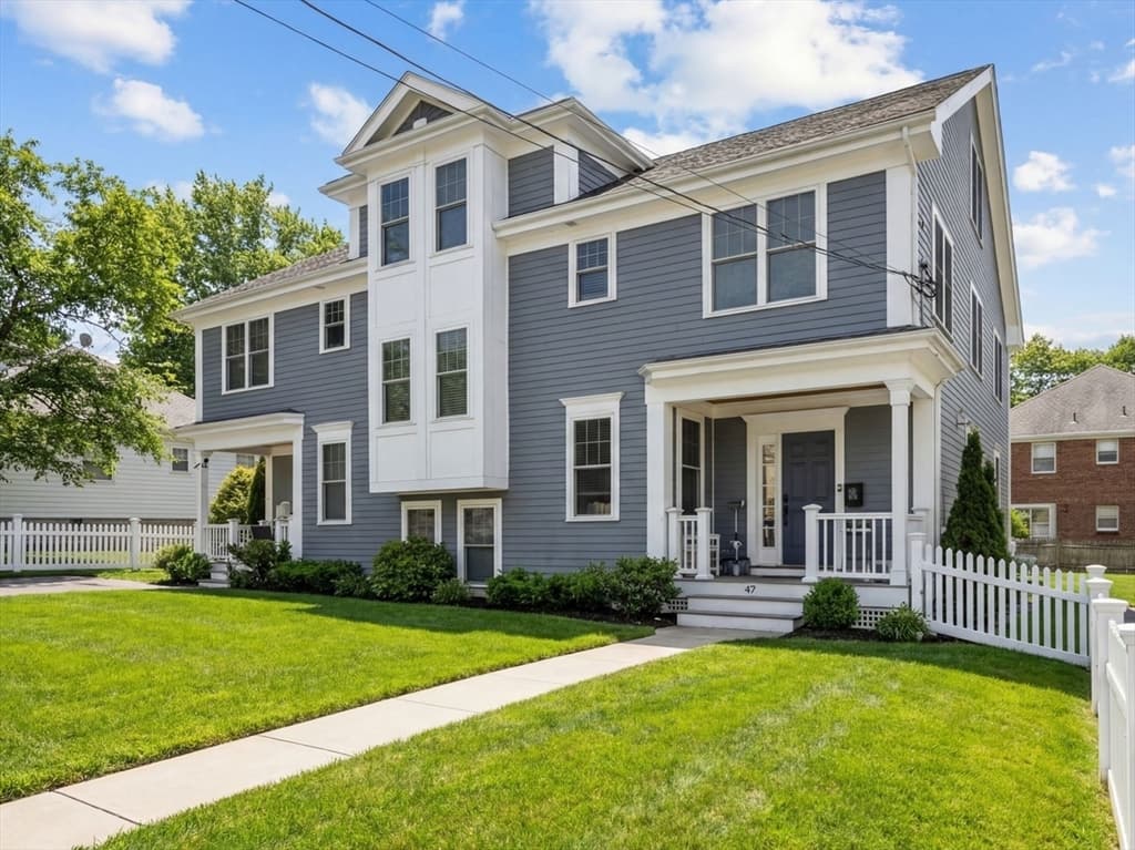 47 Blake # 47, Newton MA 02460