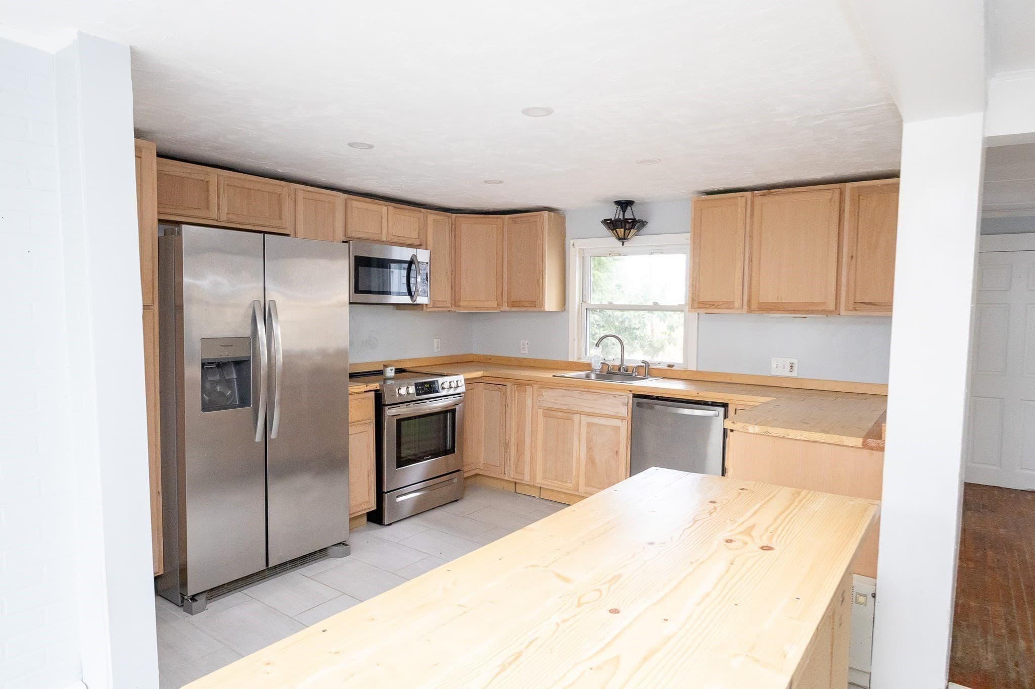 Single Family Residence at 958 Centre St., Middleboro MA 02346, photo 3 of 17