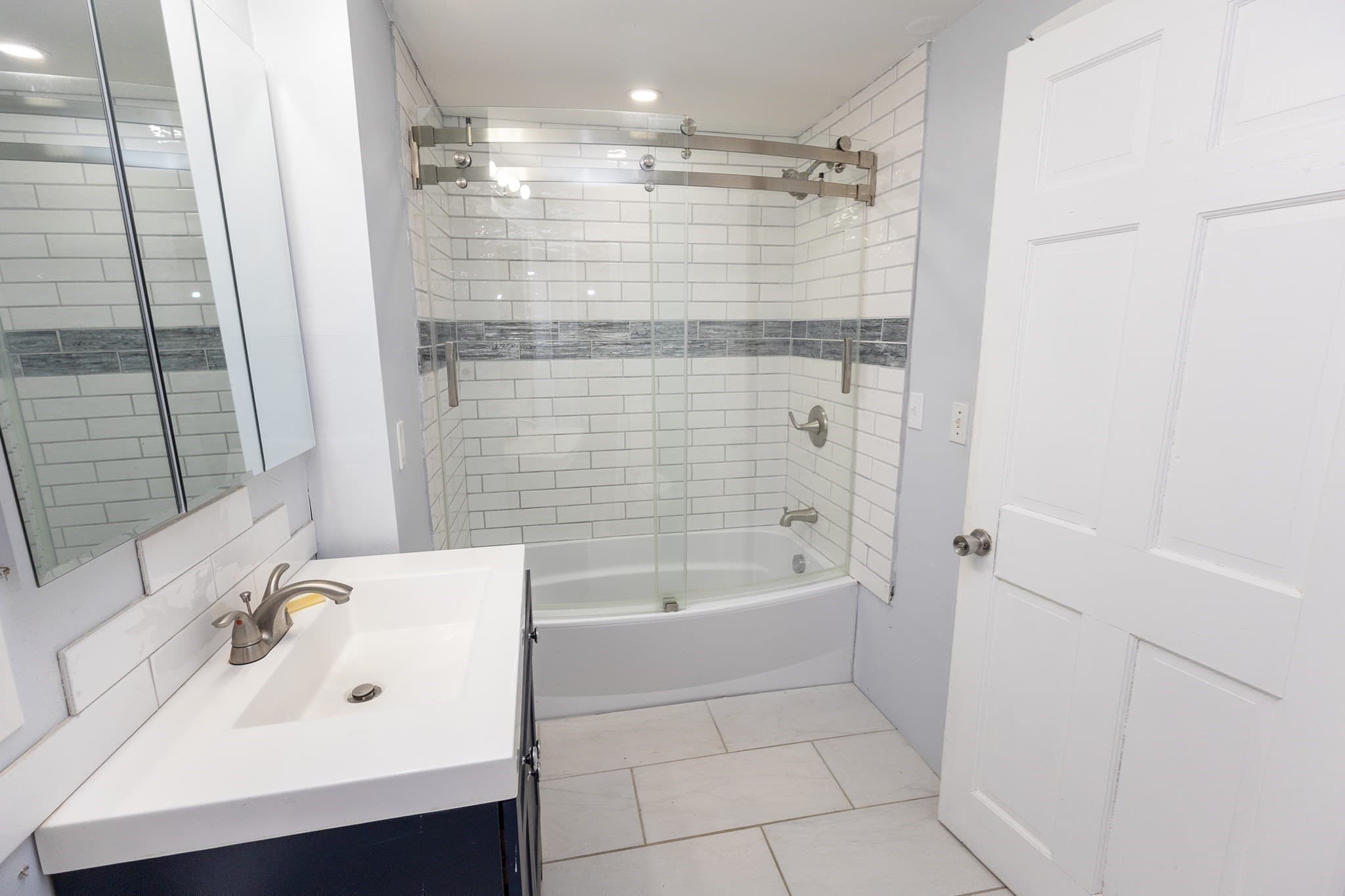 Single Family Residence at 958 Centre St., Middleboro MA 02346, photo 4 of 17