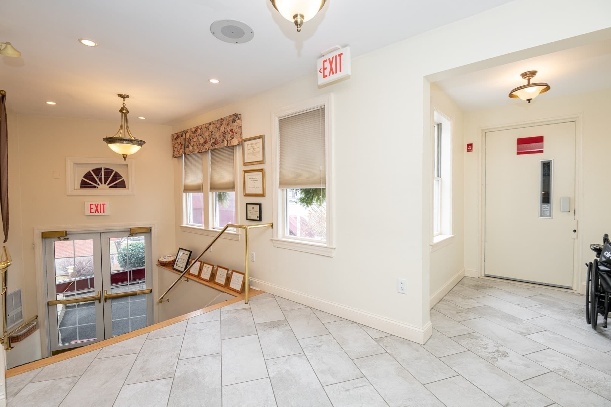 Commercial Sale at 11 Linden Street, Reading MA 01867, photo 8 of 32