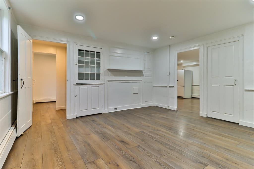 Single Family Residence at 194 Main St, Dennis MA 02638, photo 7 of 20