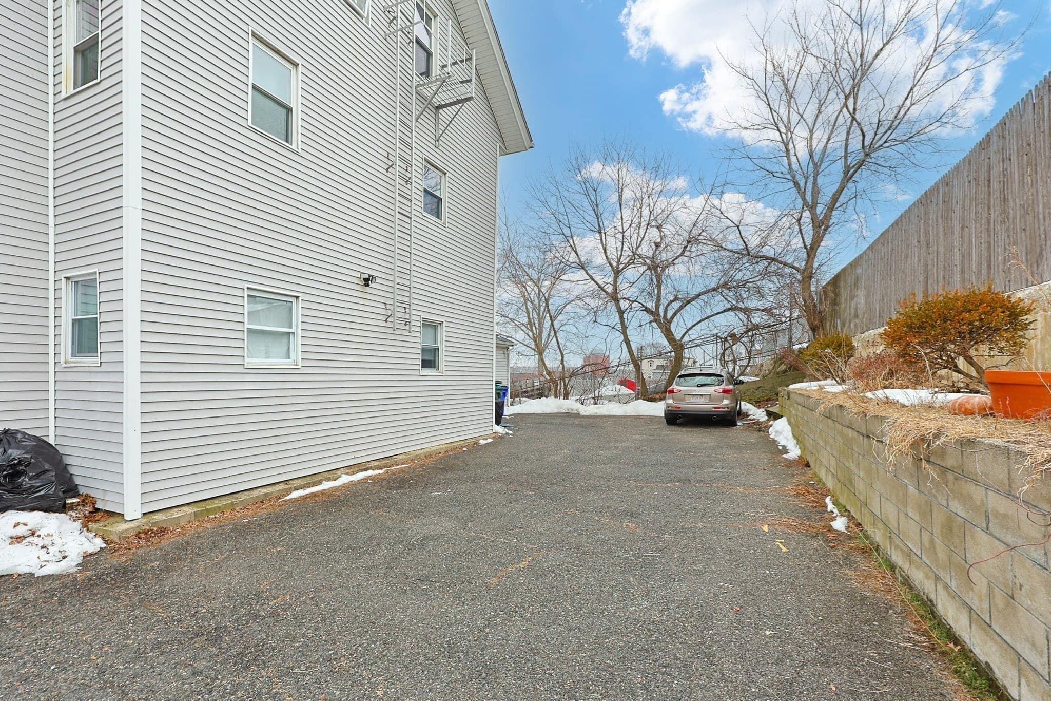3 Family at 118 Maple St, Fall River MA 02720, Fall River, photo 34 of 36