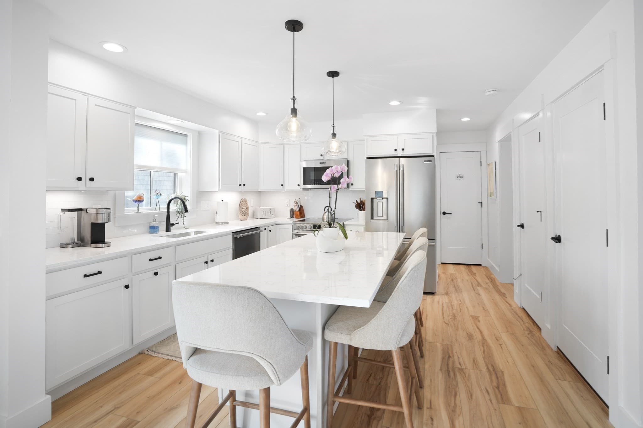 Single Family Residence at 33 Lagoon Pond Road, Tisbury MA 02568, photo 17 of 41