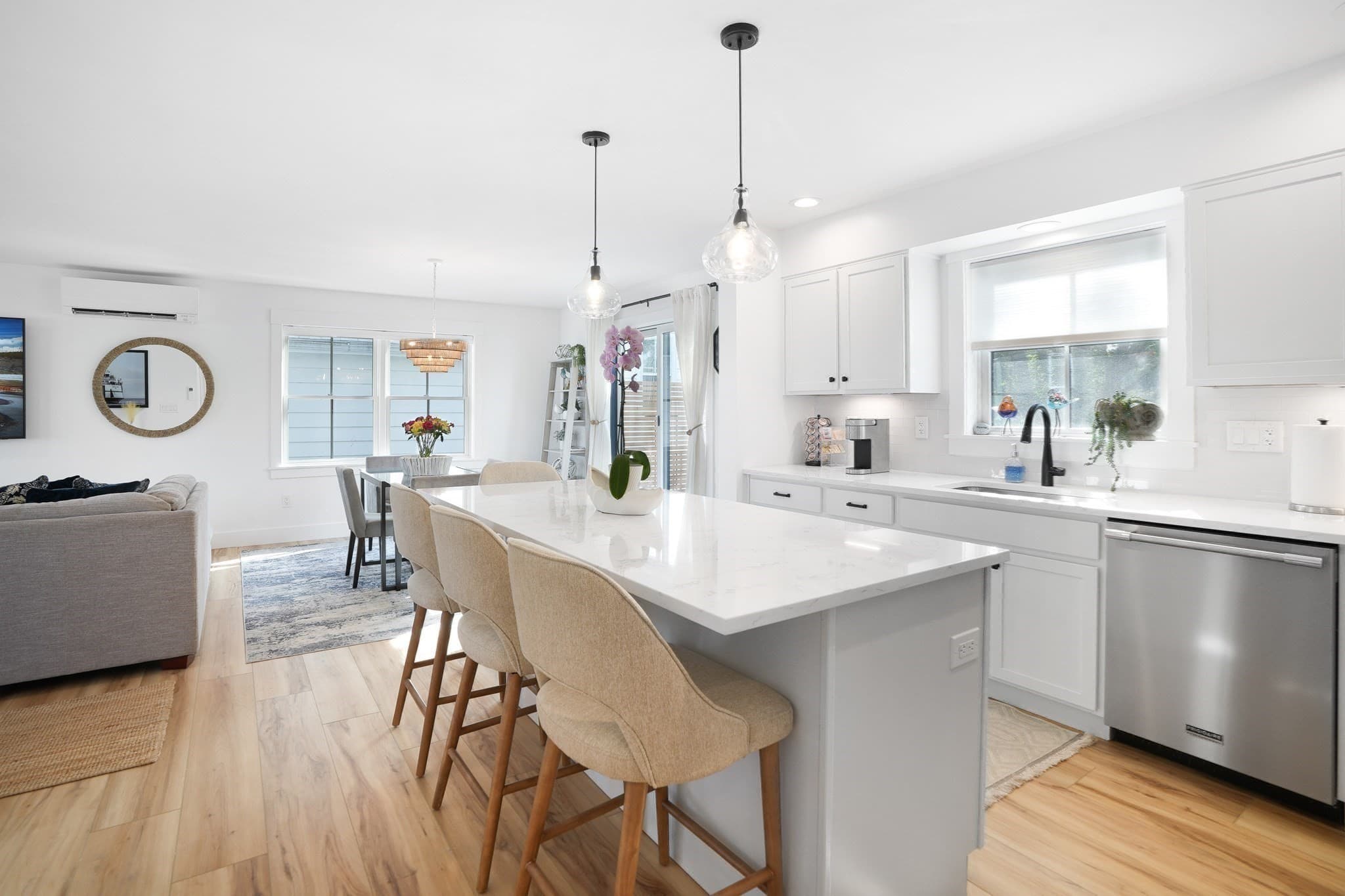 Single Family Residence at 33 Lagoon Pond Road, Tisbury MA 02568, photo 16 of 41