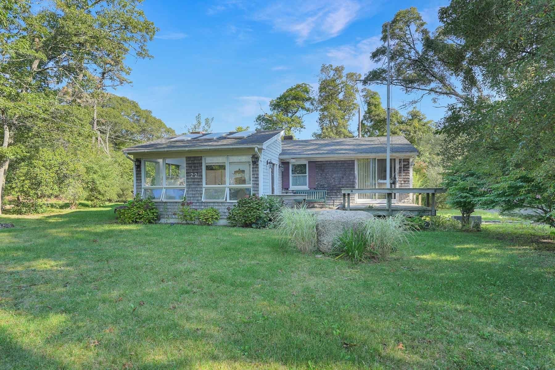 22 Oklahoma Ave, Tisbury MA 02568