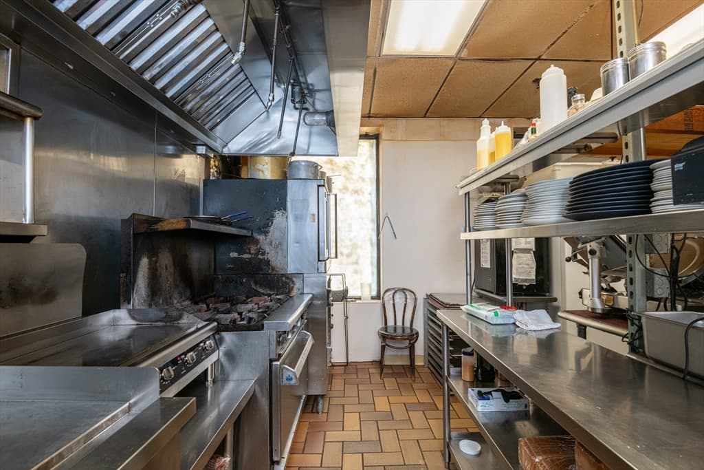 Business Opportunity at 9999999999 Main Street, Stoneham MA 02180, photo 5 of 11