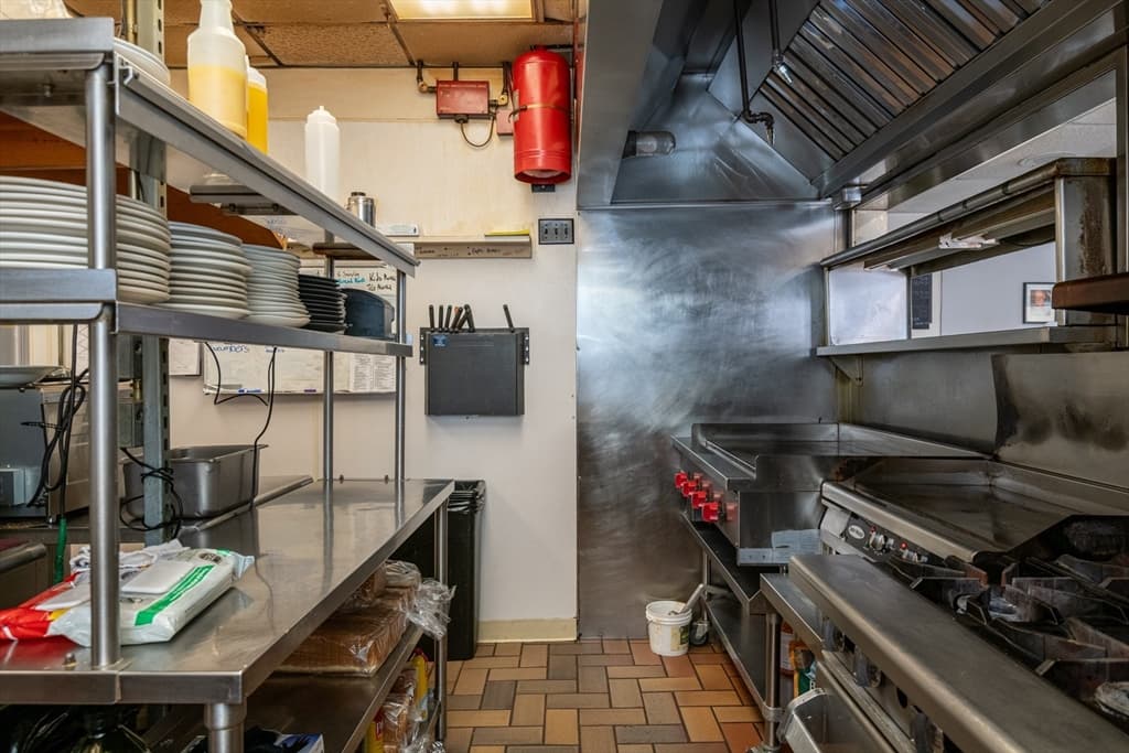 Business Opportunity at 9999999999 Main Street, Stoneham MA 02180, photo 4 of 11