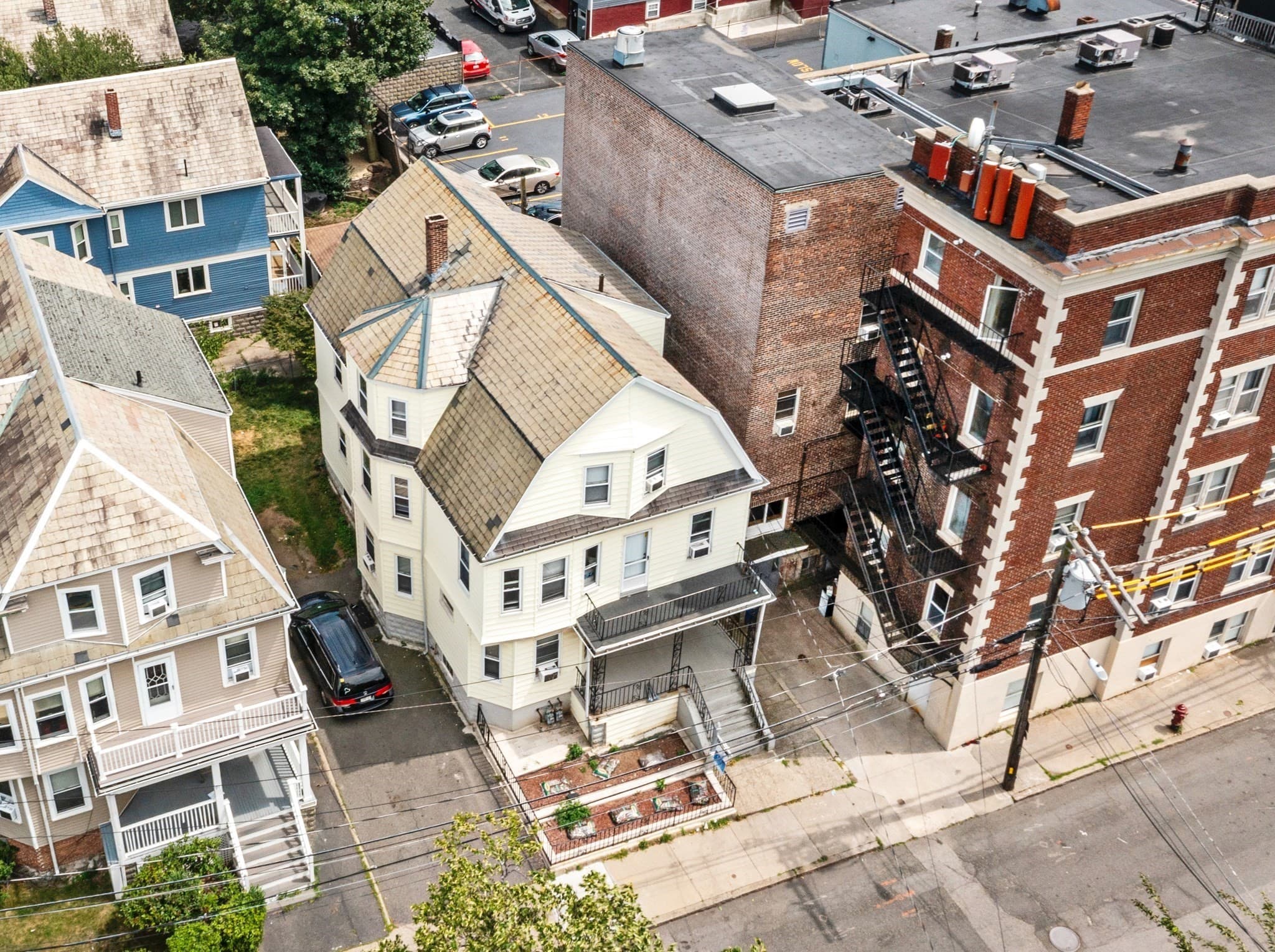 2 Family - 2 Units Up/Down at 89 Central St, Somerville MA 02143, photo 32 of 33