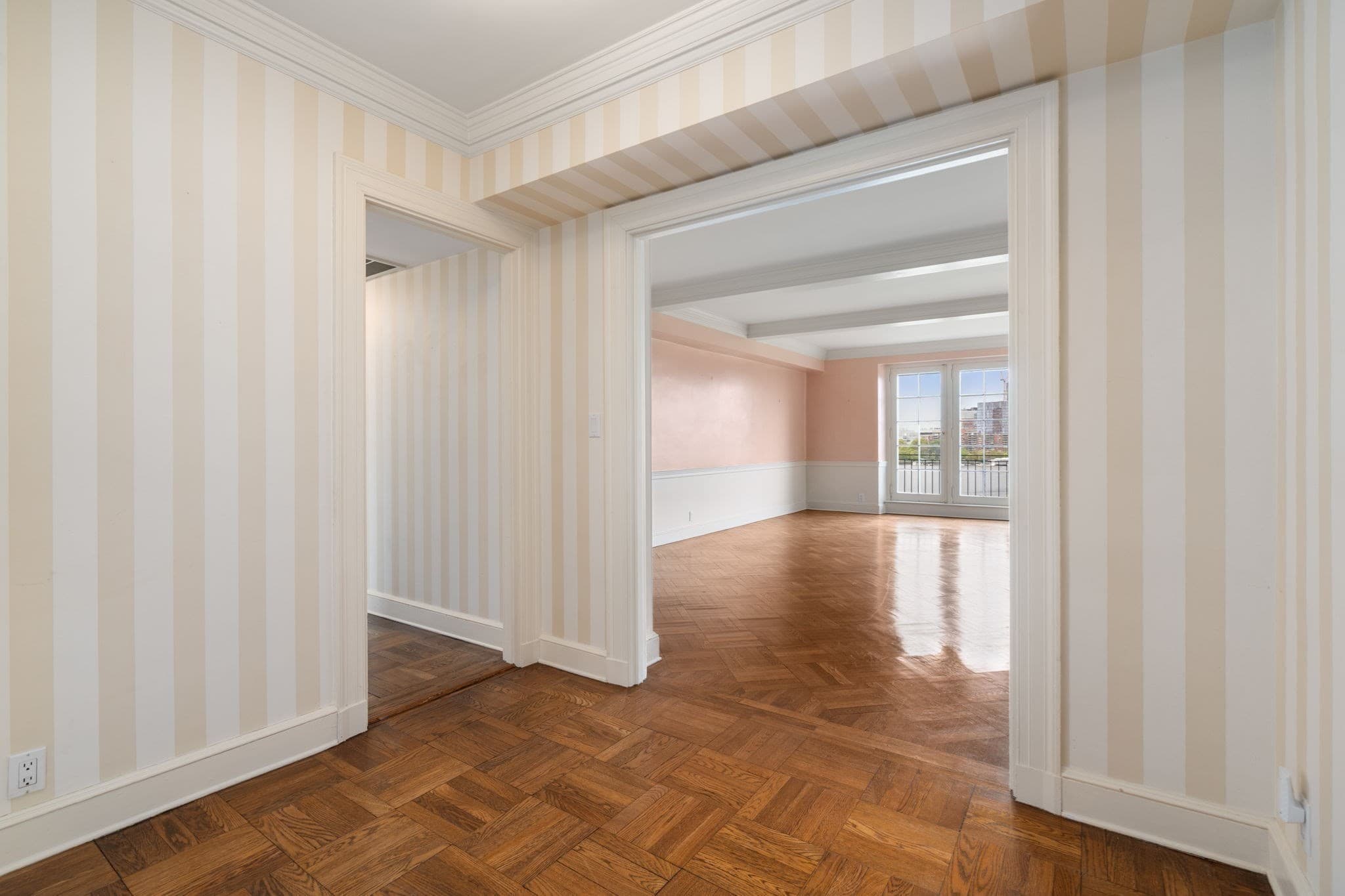 Stock Cooperative at 274 Beacon Street # 8R, Boston MA 02116, photo 6 of 21