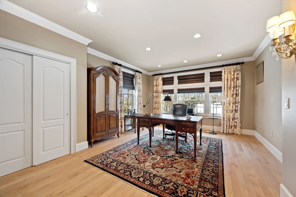 Single Family Residence at 6 Eveningstar Drive, Amherst MA 01002, Amherst, photo 12 of 42