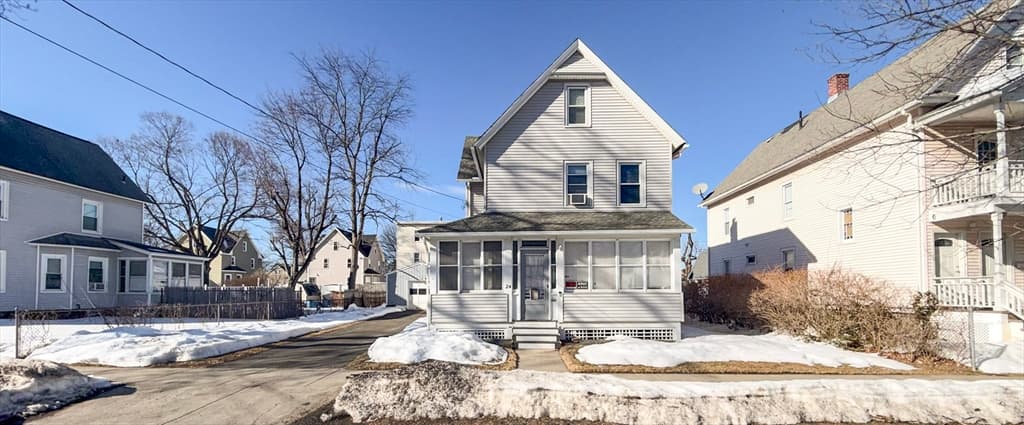 24 Hampden St, West Springfield MA 01089