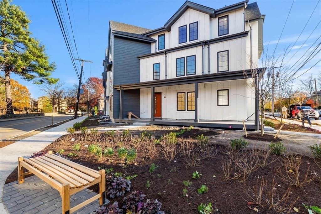 Condominium at 6 Elm Street # 6, Newton MA 02465, Newton, photo 2 of 27