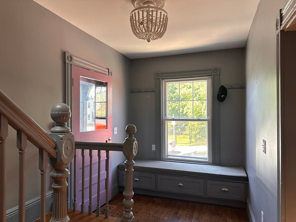 198 Byron St, Boston MA 02128 photo 3