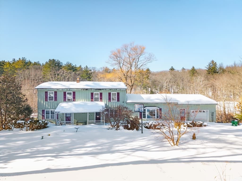 44 Squannacook Rd, Shirley MA 01464
