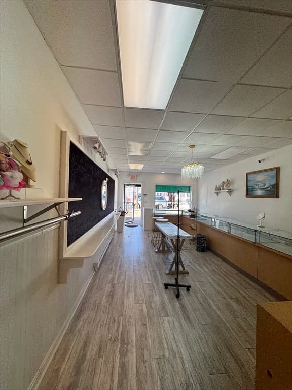569 Main Street # 1, Barnstable MA 02601 photo 2