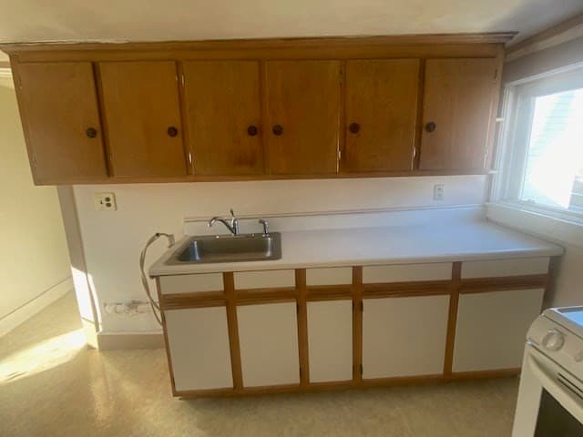 2 Family - 2 Units Up/Down at 32 Vernon St, Waltham MA 02453, Waltham, photo 25 of 36