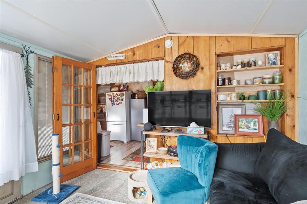 Single Family Residence at 6 Henry Rd, Wales MA 01081, photo 13 of 18