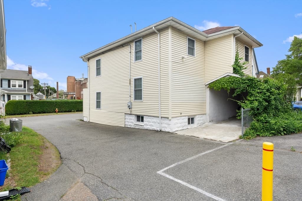 Single Family Residence at 38-1/2 Ellsworth Rd, Peabody MA 01960, Peabody, photo 24 of 25