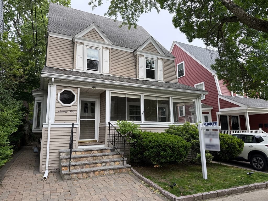 79 Willow Ave, Somerville MA 02144