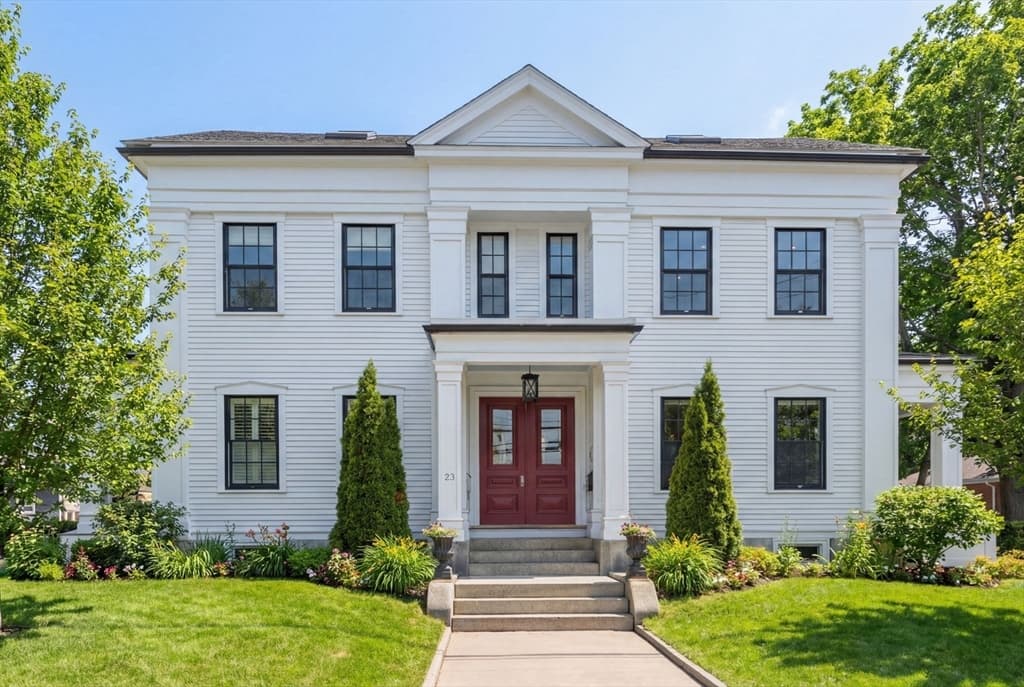 23 Chickatawbut St # 2, Boston MA 02122