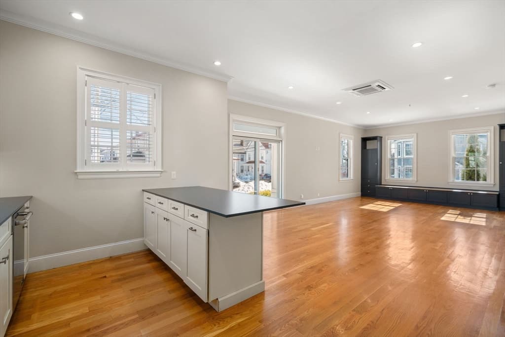 Condominium at 23 Chickatawbut St # 2, Boston MA 02122, photo 10 of 38