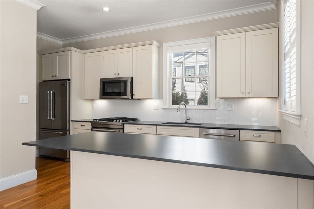 Condominium at 23 Chickatawbut St # 2, Boston MA 02122, photo 11 of 38
