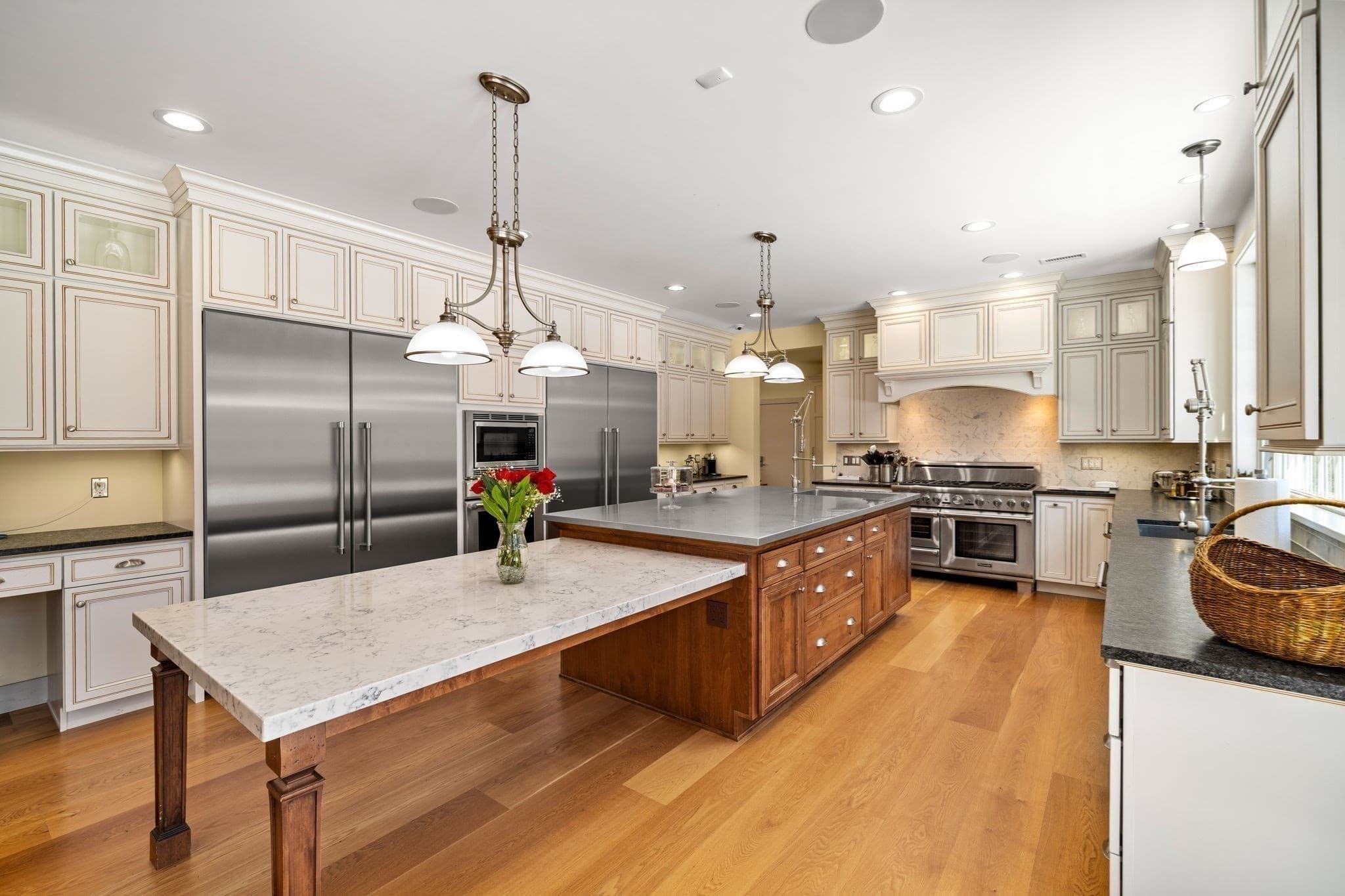 Single Family Residence at 72 Dale Lane, Groton MA 01450, photo 10 of 42