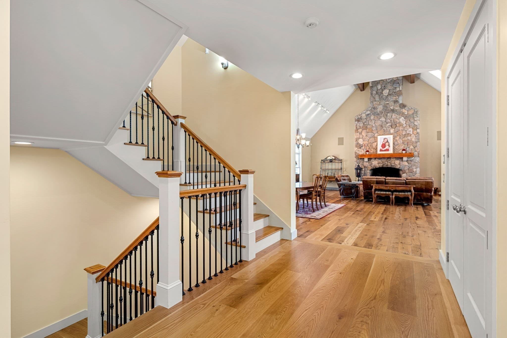 Single Family Residence at 72 Dale Lane, Groton MA 01450, photo 14 of 42