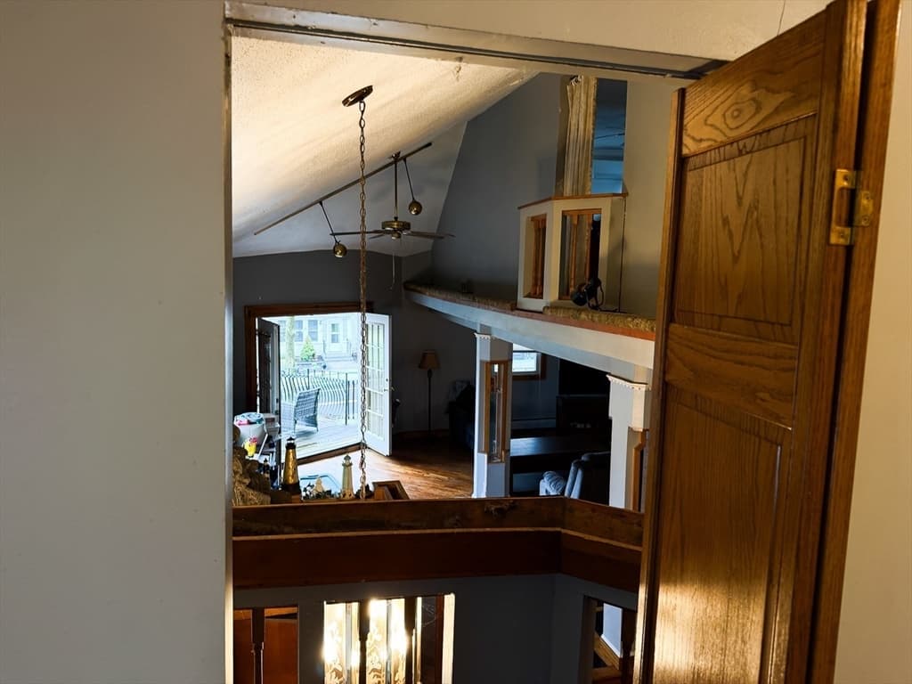 Single Family Residence at 498 Middlesex Tpke, Billerica MA 01821, photo 16 of 24