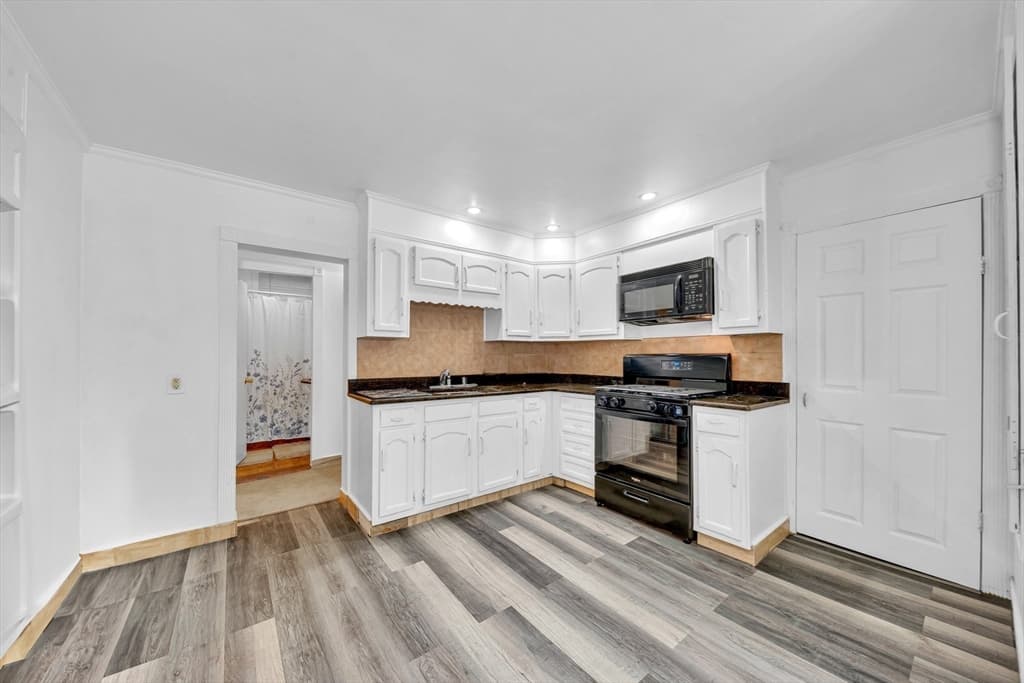 Multi Family at 56 Park St, Hudson MA 01749, Hudson, photo 10 of 30