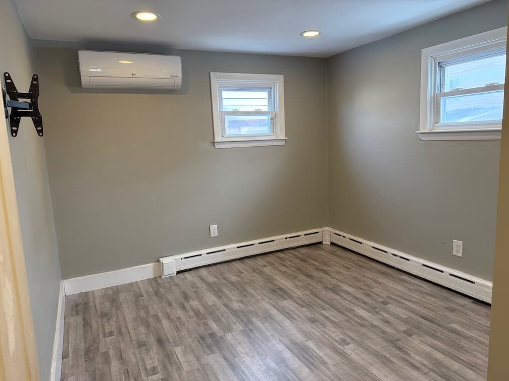 493 Rivet St, New Bedford MA 02740 photo 13