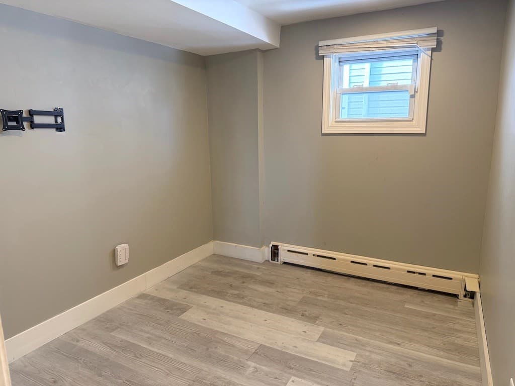 493 Rivet St, New Bedford MA 02740 photo 12