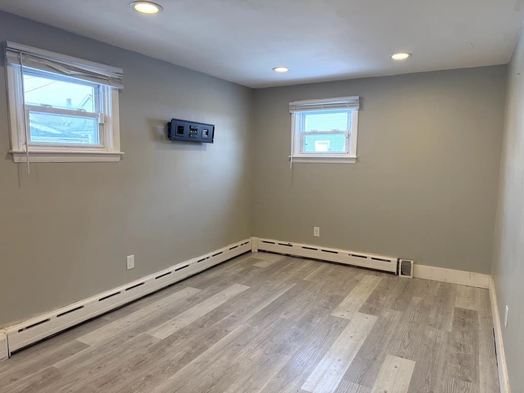 493 Rivet St, New Bedford MA 02740 photo 9