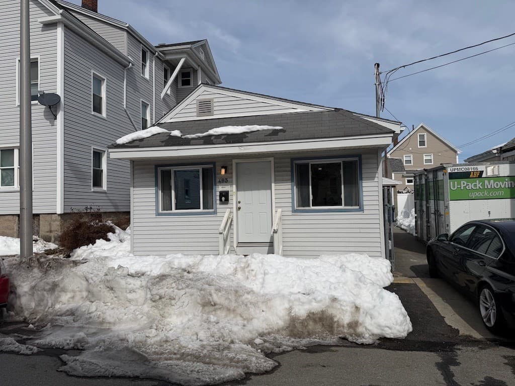 493 Rivet St, New Bedford MA 02740 photo 19